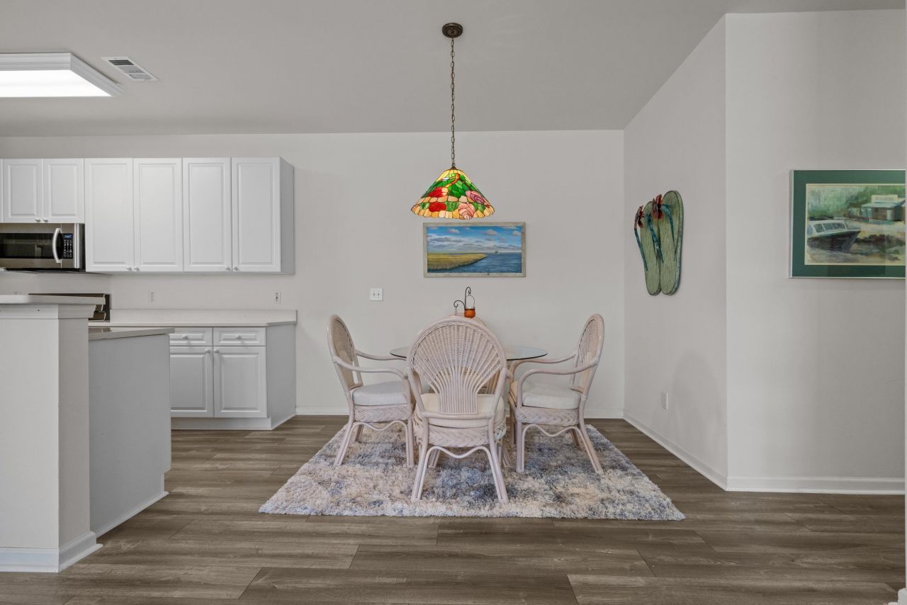 4436 Lady Banks Ln. Photo 6