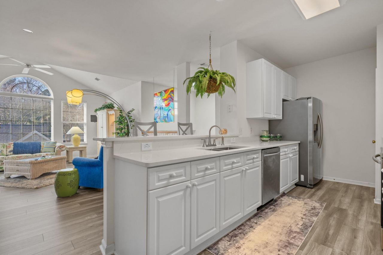 4436 Lady Banks Ln. Photo 8