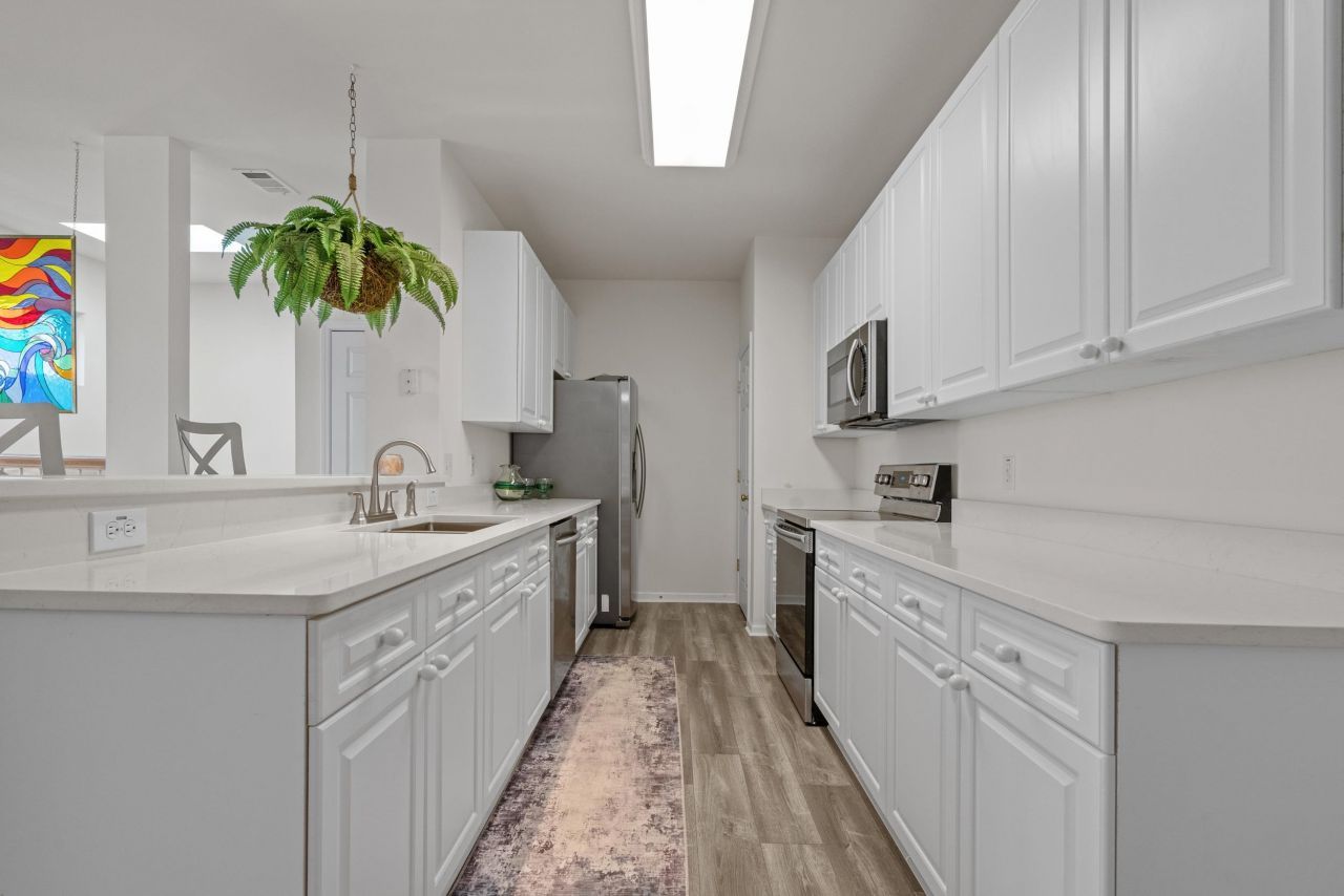 4436 Lady Banks Ln. Photo 9