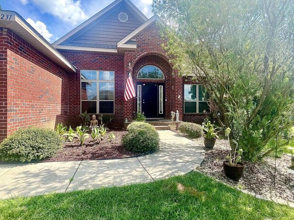 231 Paradise Palm Circle, Crestview, FL 32536