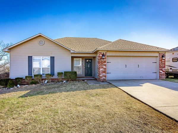 143 Weathering Drive, Austin, AR 72007