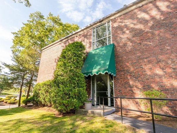 1202 Greendale Ave, Unit 133, Needham, MA 02492