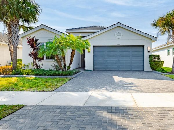 11858 SW Jasper Lake Way, Port St. Lucie, FL 34987