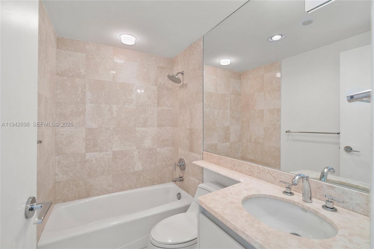 1455 Ocean Dr, Unit 1009, Miami Beach, FL 33139 Photo