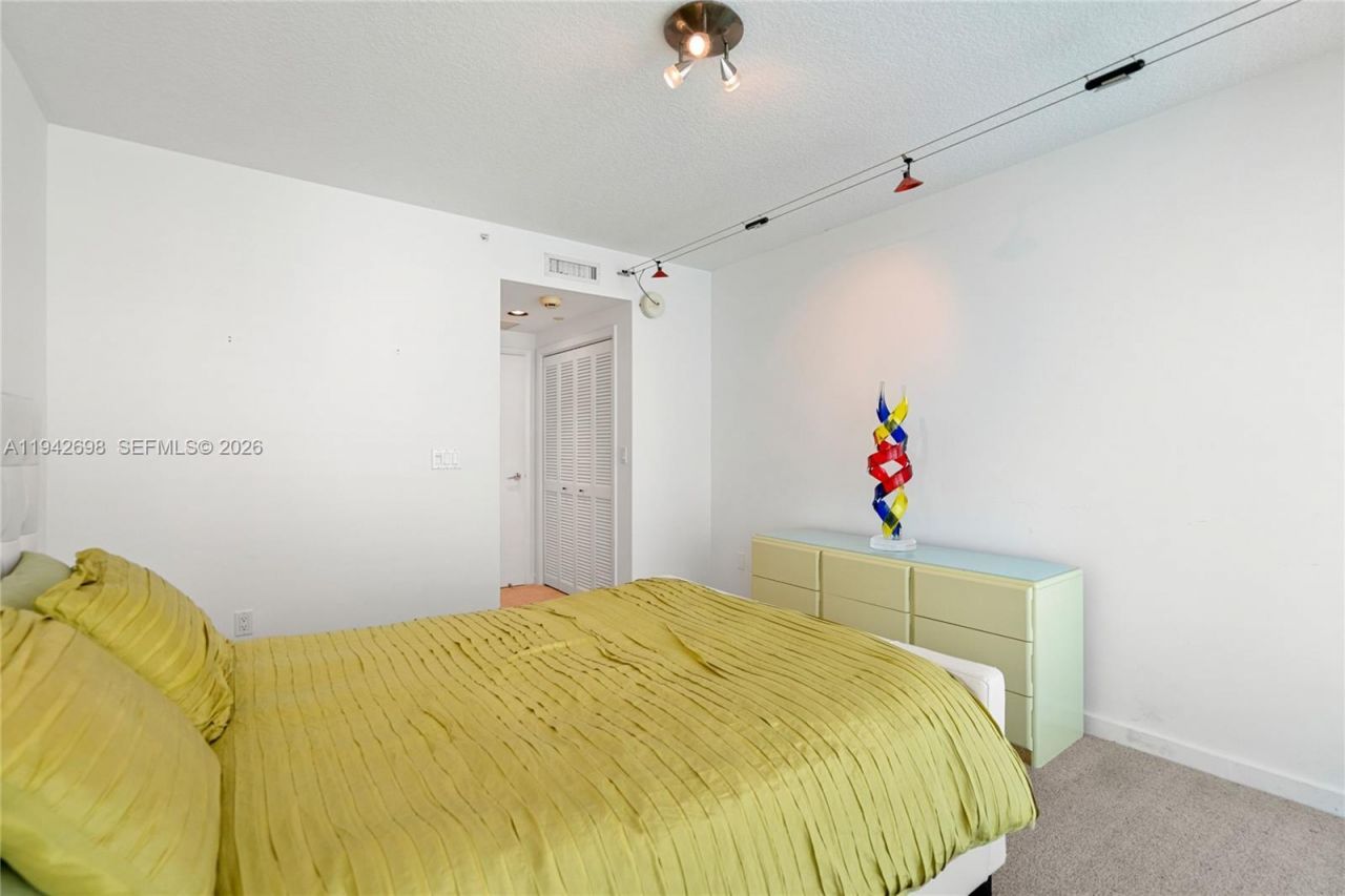 1455 Ocean Dr, Unit 1009, Miami Beach, FL 33139 Photo