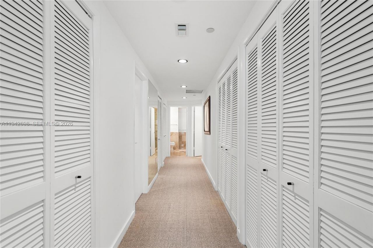 1455 Ocean Dr, Unit 1009, Miami Beach, FL 33139 Photo