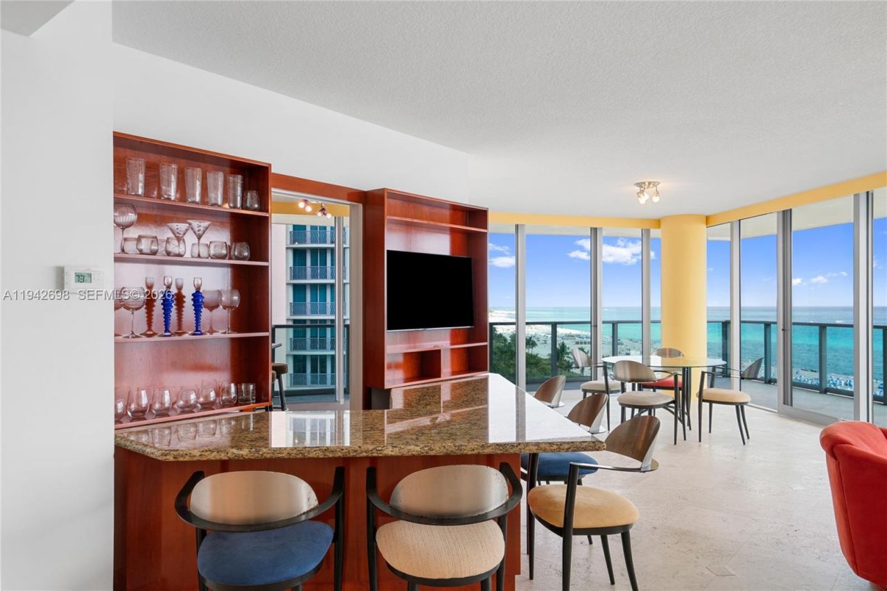 1455 Ocean Dr, Unit 1009, Miami Beach, FL 33139 Photo