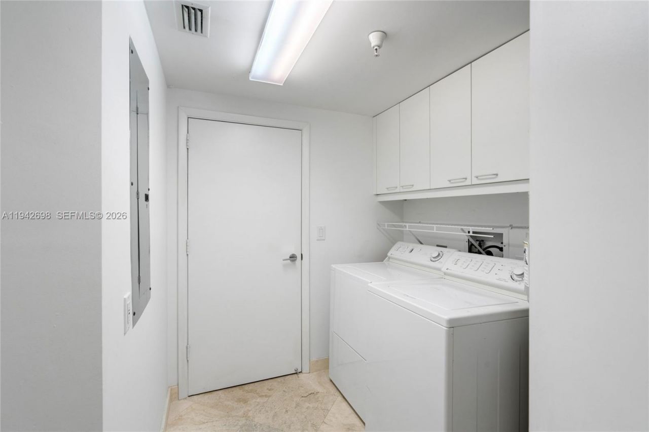 1455 Ocean Dr, Unit 1009, Miami Beach, FL 33139 Photo