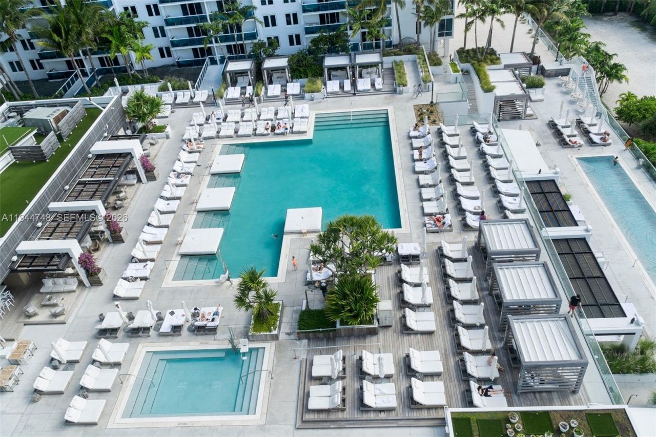 2301 Collins Ave, Unit 810, Miami Beach, FL 33139 Photo