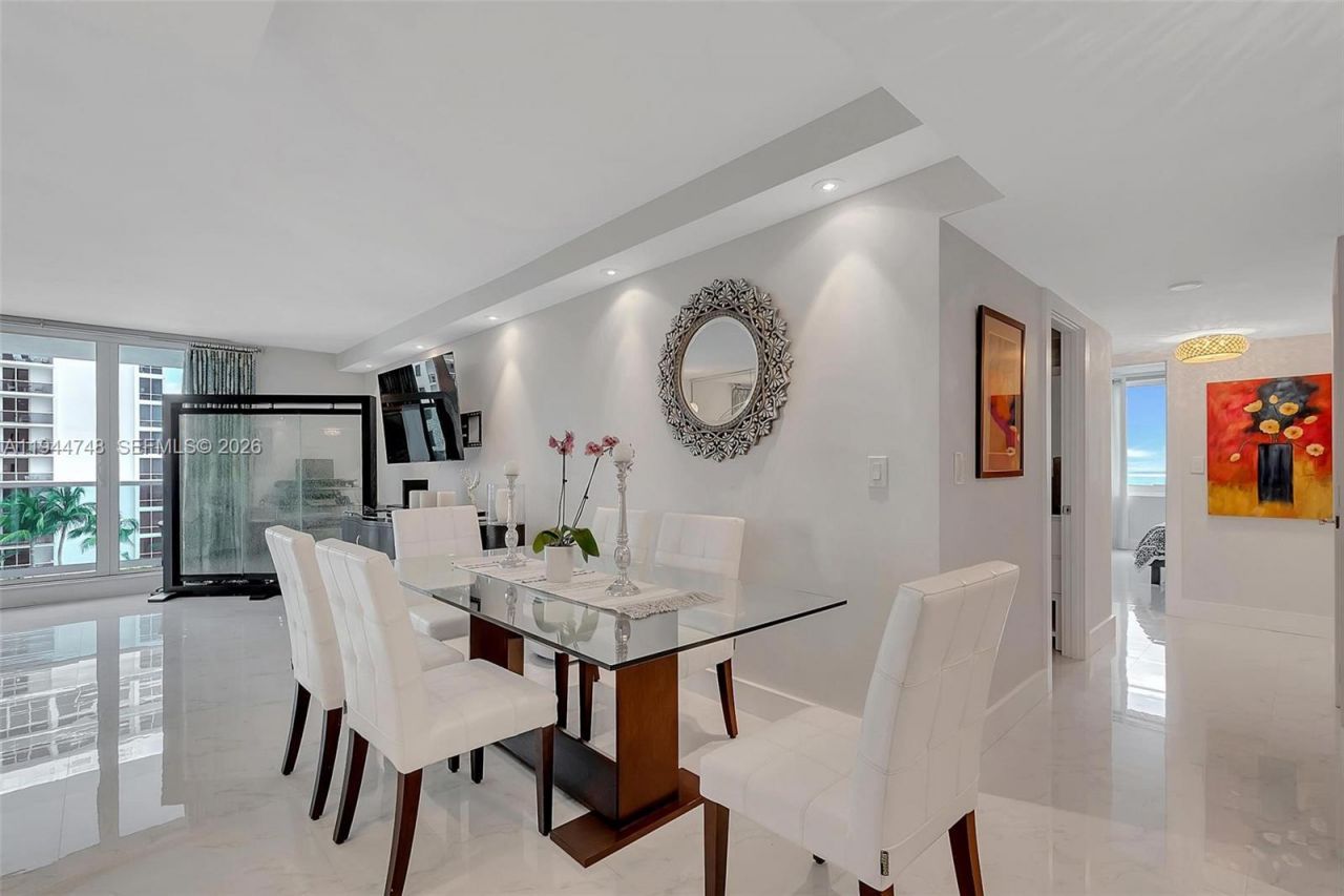 2301 Collins Ave, Unit 810, Miami Beach, FL 33139 Photo