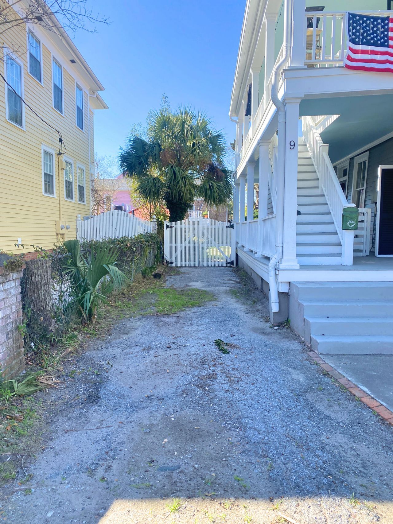 9 Gadsden Street Photo 17