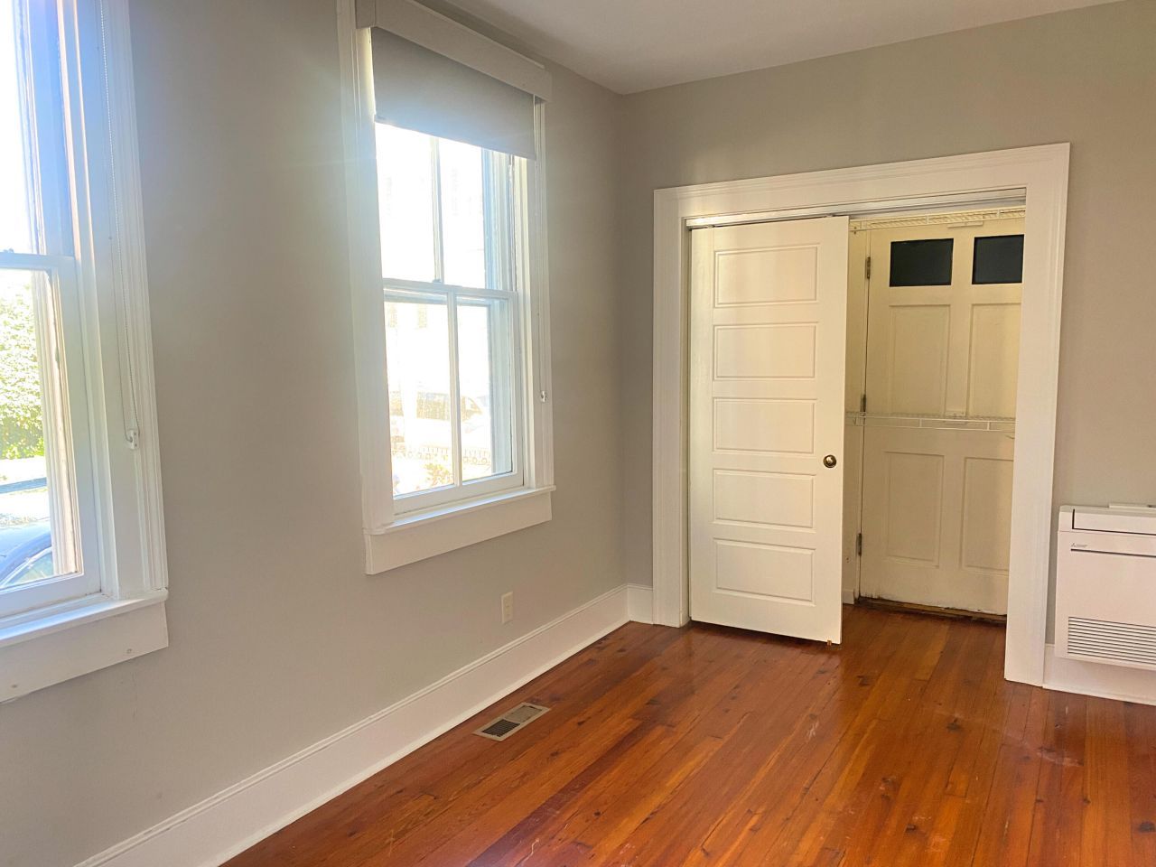 9 Gadsden Street Photo 5