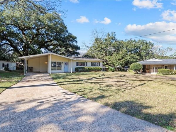 552 Tamworth Court, Mobile, AL 36609