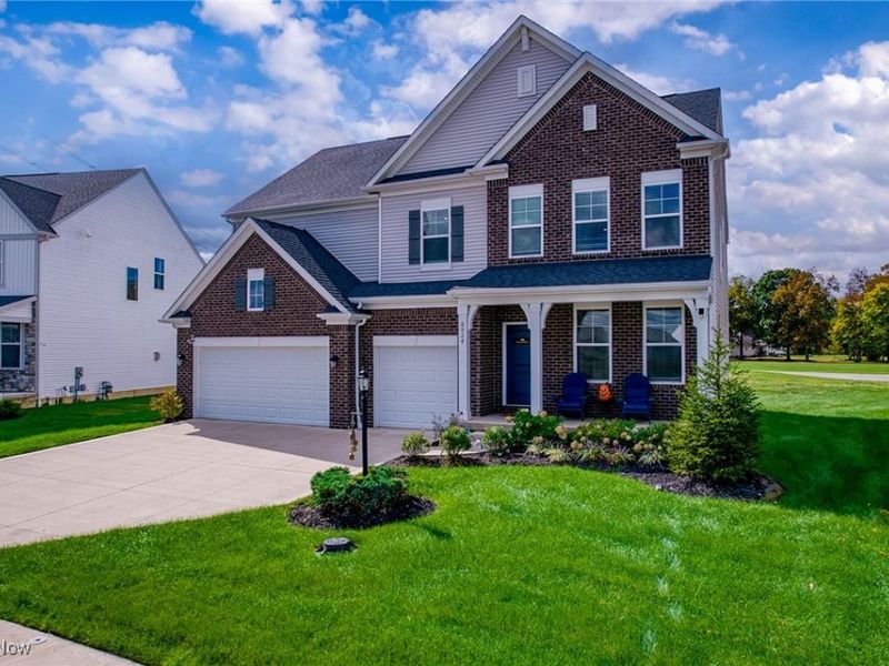 8924 Leatherleaf Drive, Columbia Station, OH 44028 Photo 2