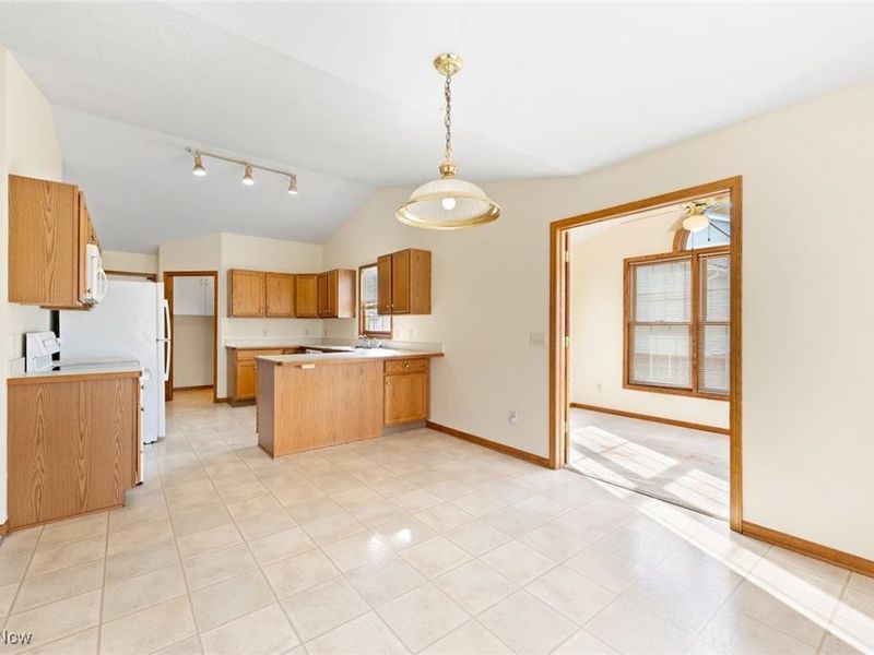 1315 Back Massillon Road, Orrville, OH 44667 Photo 11