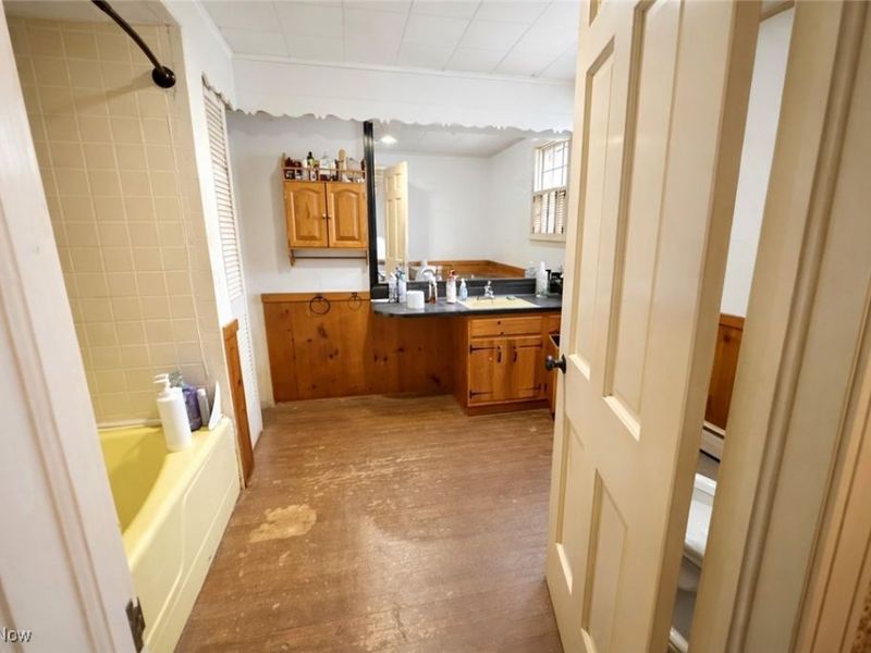 305 W Main Street, Lagrange, OH 44050 Photo 12