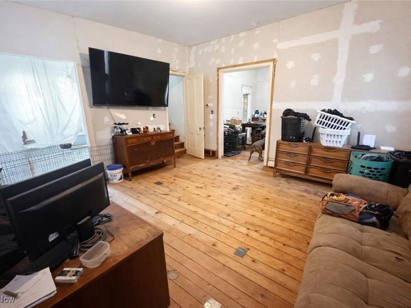 305 W Main Street, Lagrange, OH 44050 Photo 4