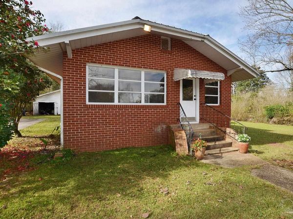 6475 Chestnut Rd, Molino, FL 32577