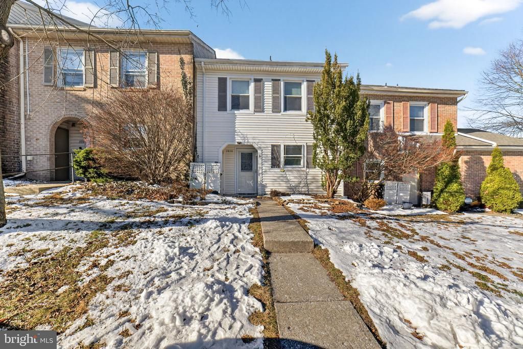 1930 Cricklewood Cove, Fogelsville, PA 18051 Main Photo