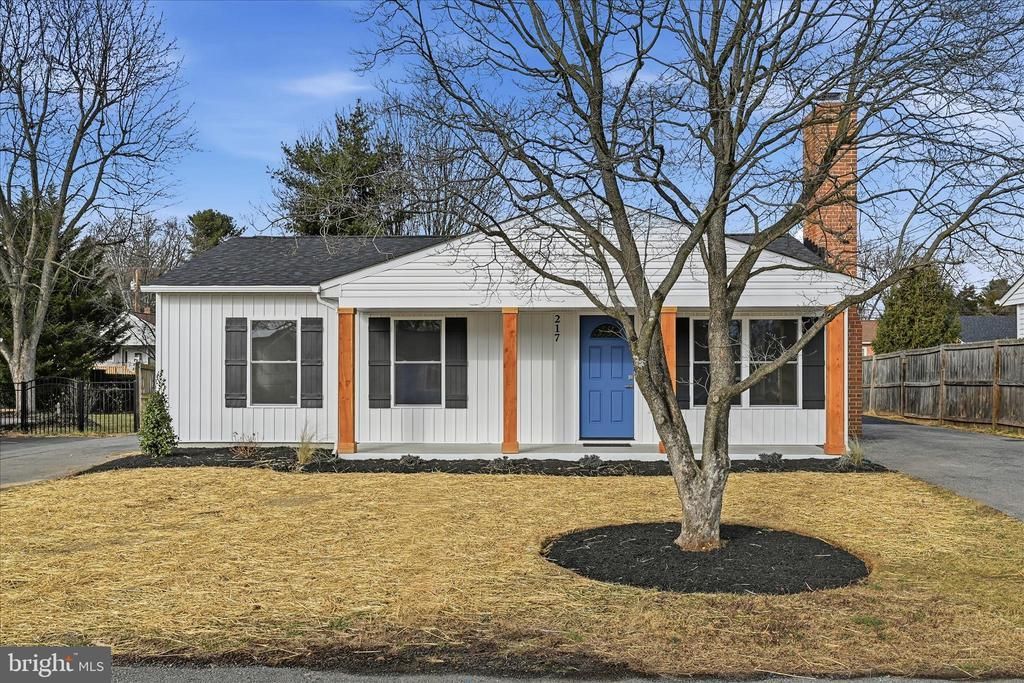 217 Myrtle Avenue, Winchester, VA 22601 Main Photo