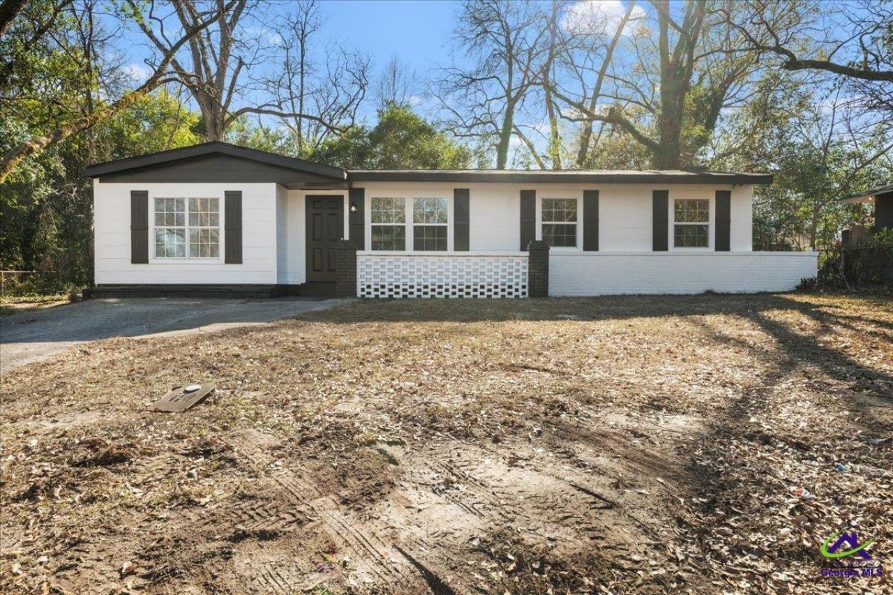 2422 Adger Road, Macon, GA 31206 Main Photo