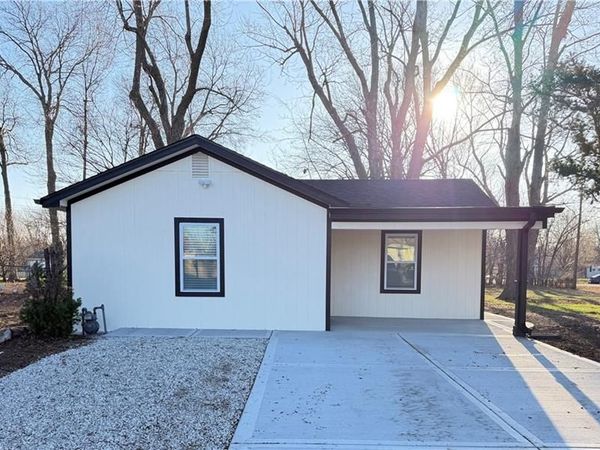 16015 Ann Avenue, Belton, MO 64012