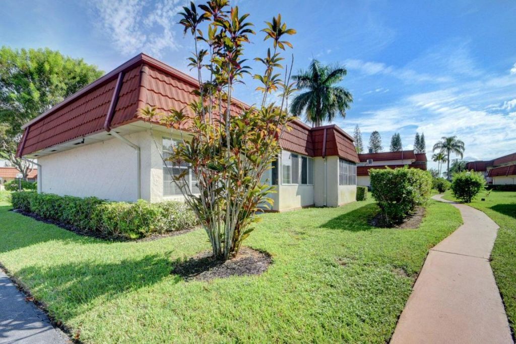 12007 Poinciana Boulevard, Unit 108, Royal Palm Beach, FL 33411 Photo