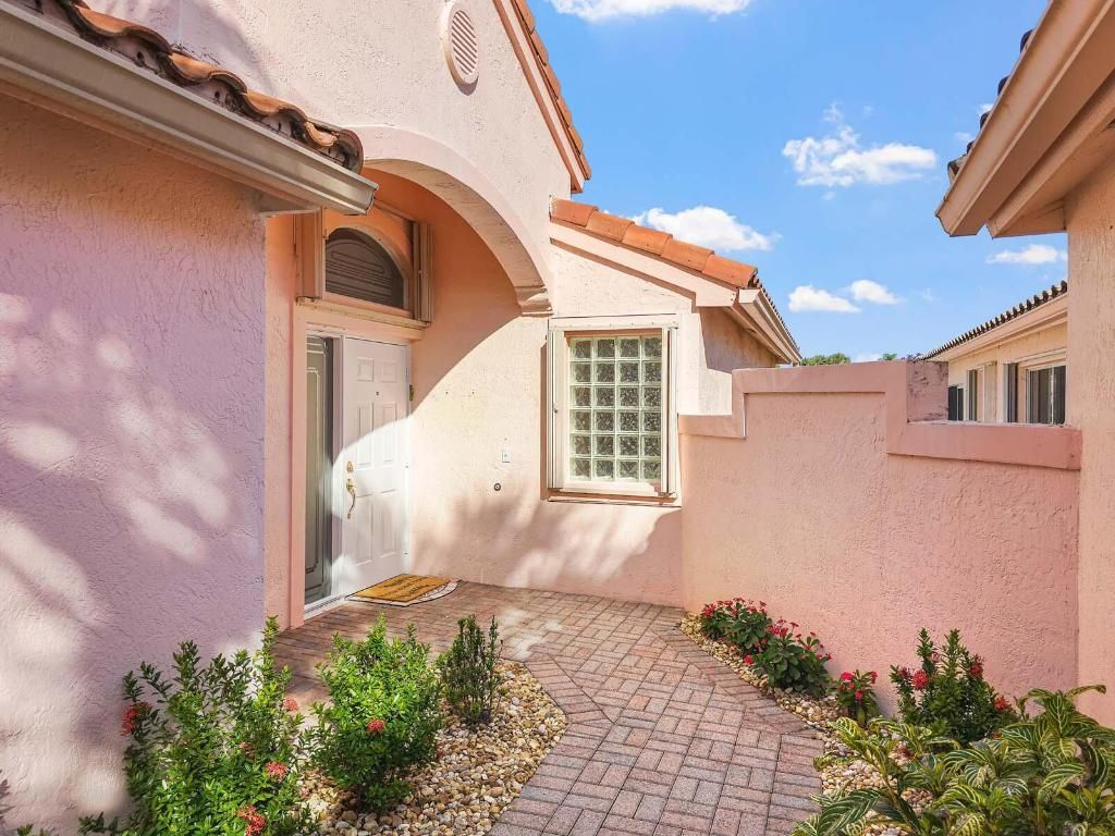 5111 Pelican Cove Drive, Boynton Beach, FL 33437 Photo