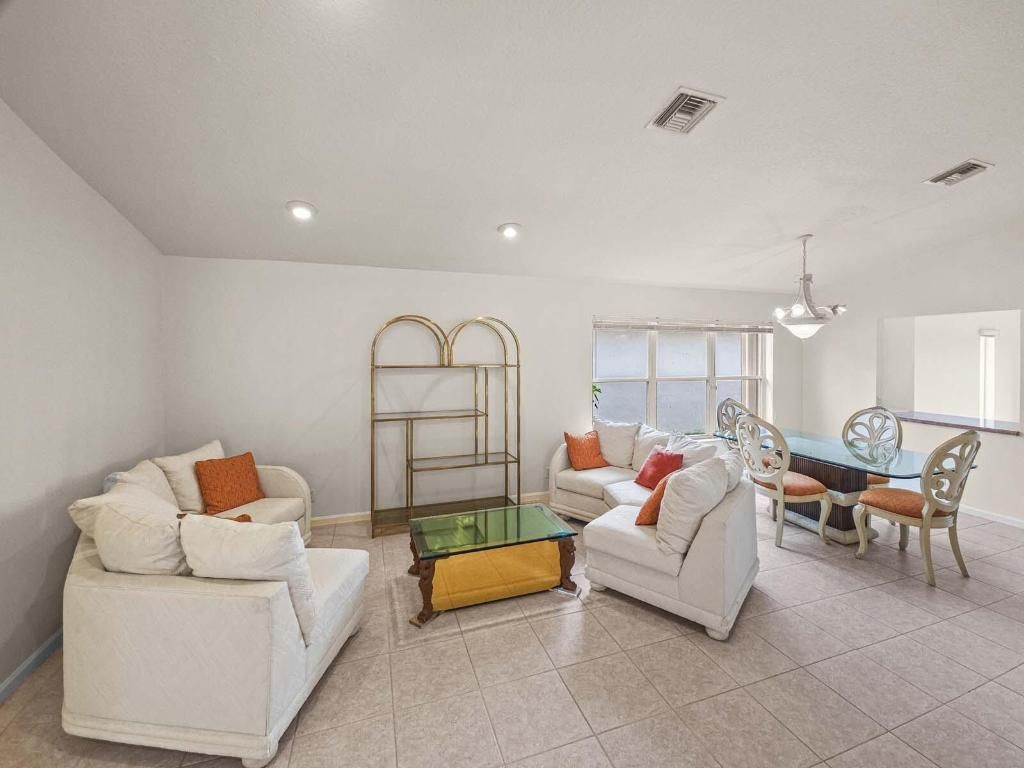 5111 Pelican Cove Drive, Boynton Beach, FL 33437 Photo