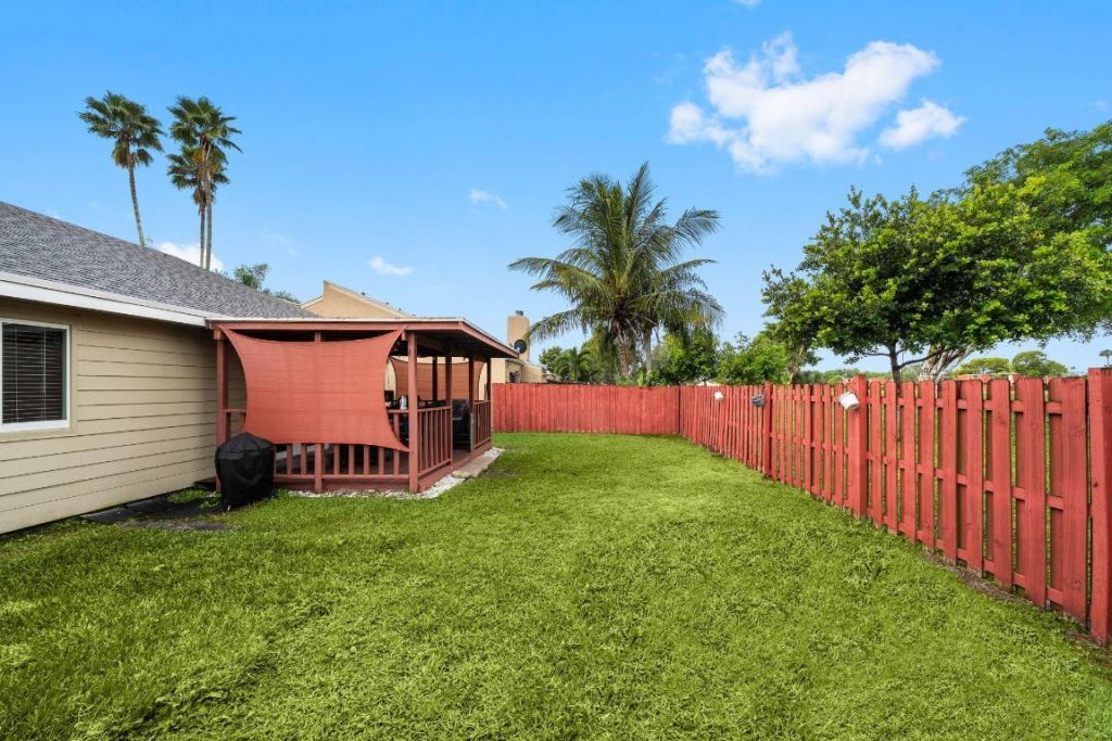 8374 Dynasty Drive, Boca Raton, FL 33433 Photo