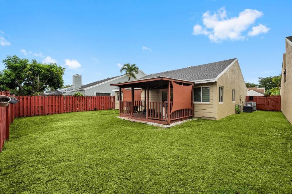 8374 Dynasty Drive, Boca Raton, FL 33433 Photo