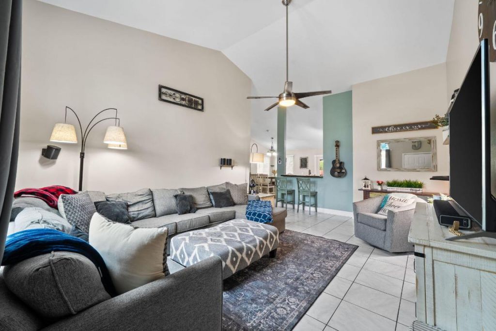 8374 Dynasty Drive, Boca Raton, FL 33433 Photo