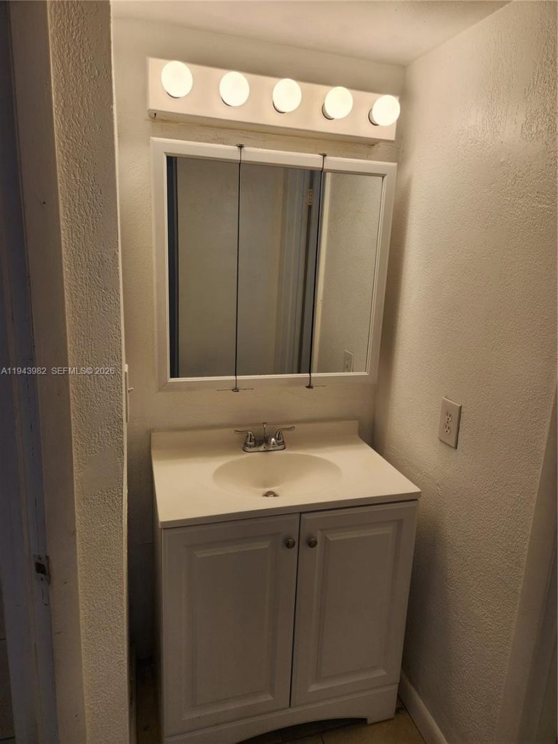 4086 N Pine Island Rd, Unit 510, Sunrise, FL 33351 Photo