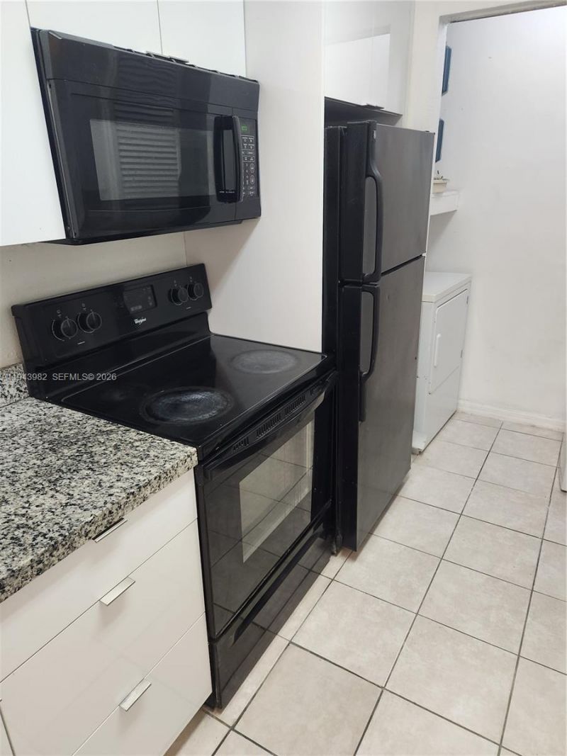 4086 N Pine Island Rd, Unit 510, Sunrise, FL 33351 Photo