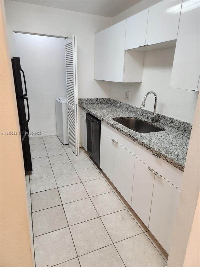 4086 N Pine Island Rd, Unit 510, Sunrise, FL 33351 Photo