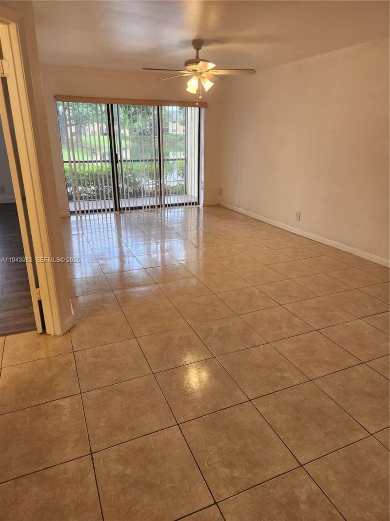 4086 N Pine Island Rd, Unit 510, Sunrise, FL 33351 Photo