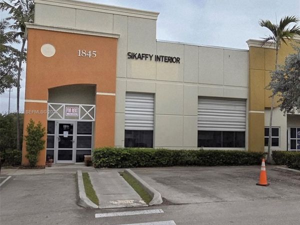 1845 NW 112th Ave, Unit 186, Sweetwater, FL 33172