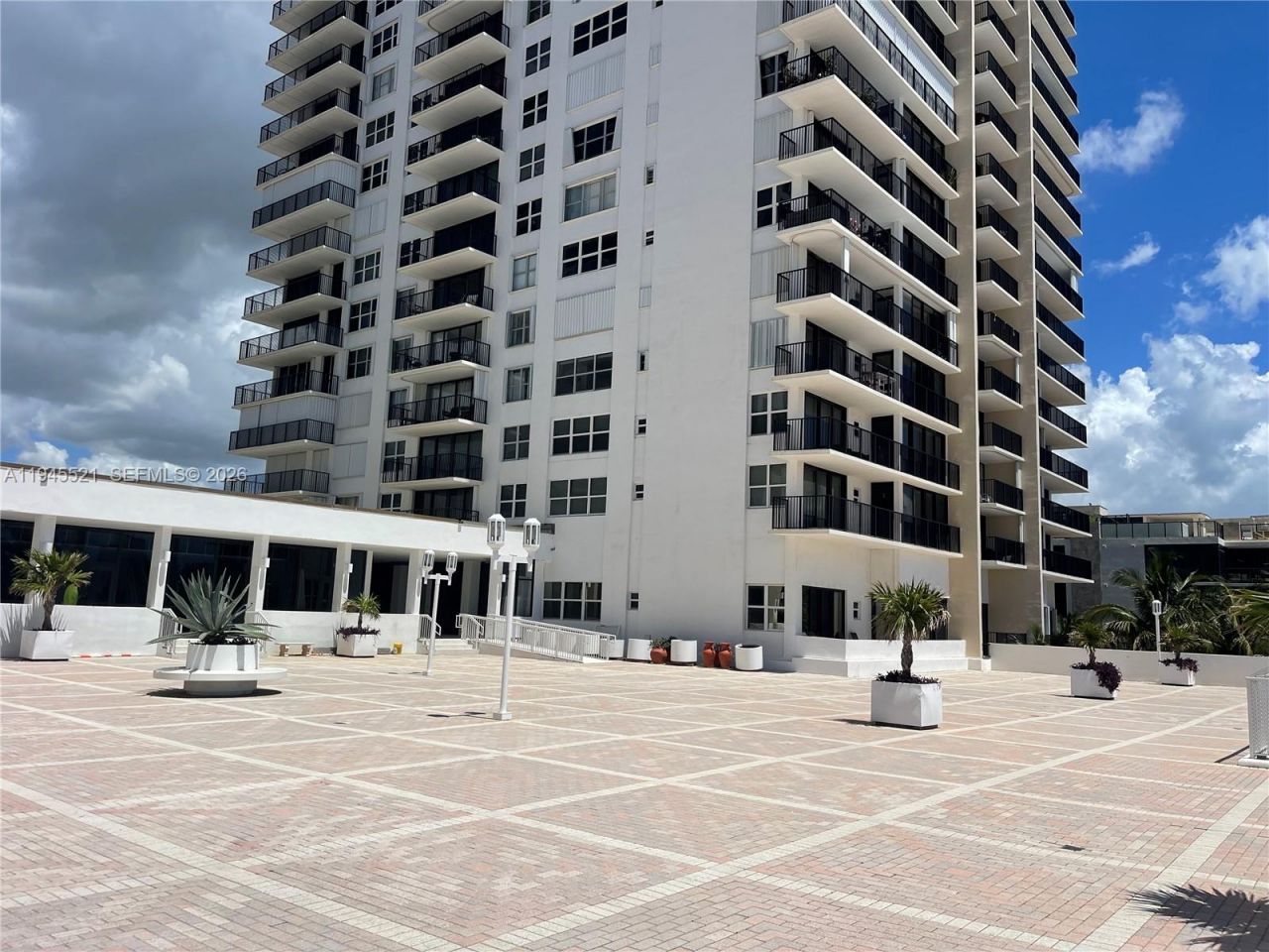 2101 S Ocean Dr, Unit 1404, Hollywood, FL 33019 Photo