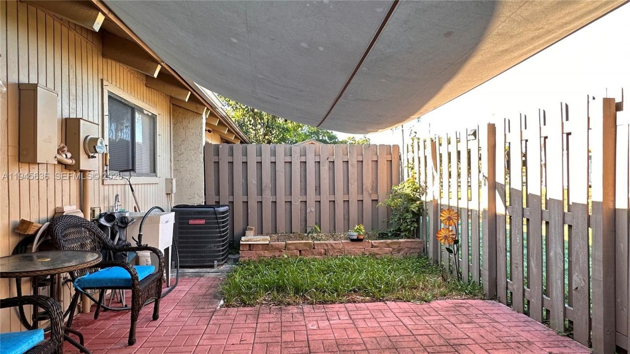 8189 SW 24th St, Unit 8189, Davie, FL 33324 Photo