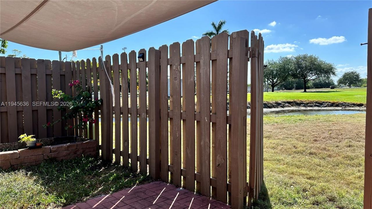 8189 SW 24th St, Unit 8189, Davie, FL 33324 Photo