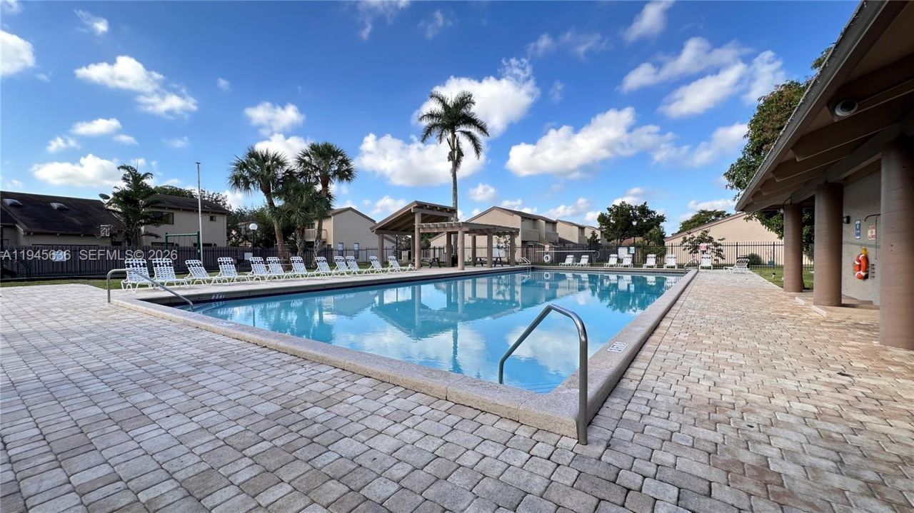 8189 SW 24th St, Unit 8189, Davie, FL 33324 Photo