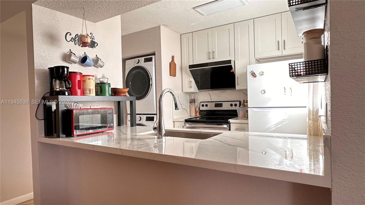 8189 SW 24th St, Unit 8189, Davie, FL 33324 Photo