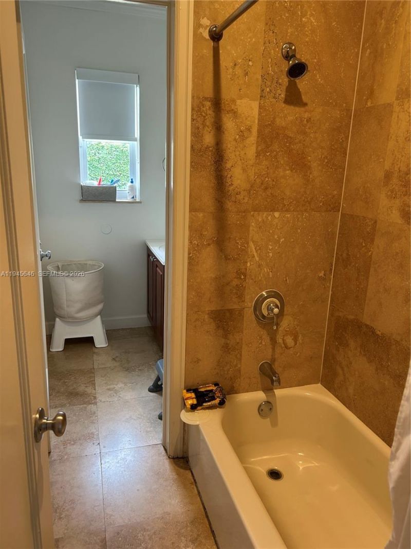 1240 S Alhambra Cir, Coral Gables, FL 33146 Photo