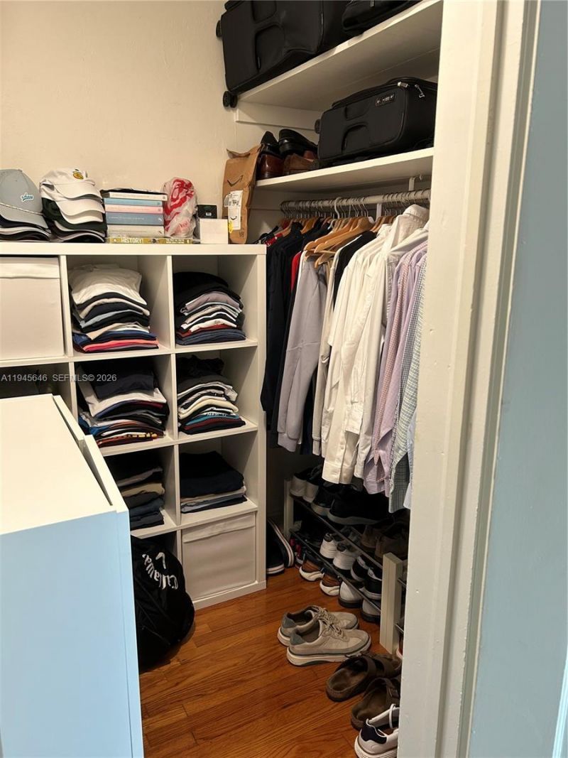 1240 S Alhambra Cir, Coral Gables, FL 33146 Photo