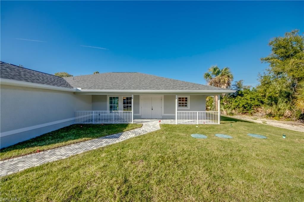 6031 Lacota Ave, Fort Myers, FL 33905 Photo