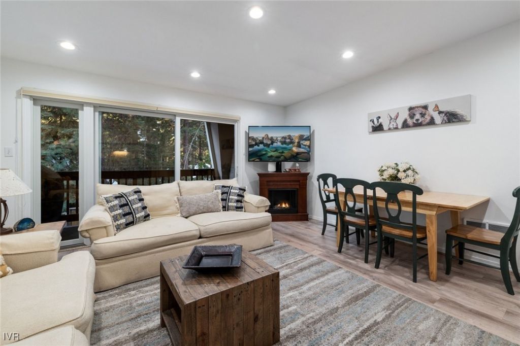 825 Southwood Boulevard, Unit 18, Incline Village, NV 89451 Photo