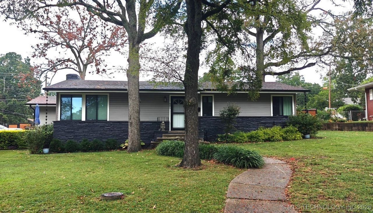 501 E Seneca Street, Tahlequah, OK 74464 Main Photo