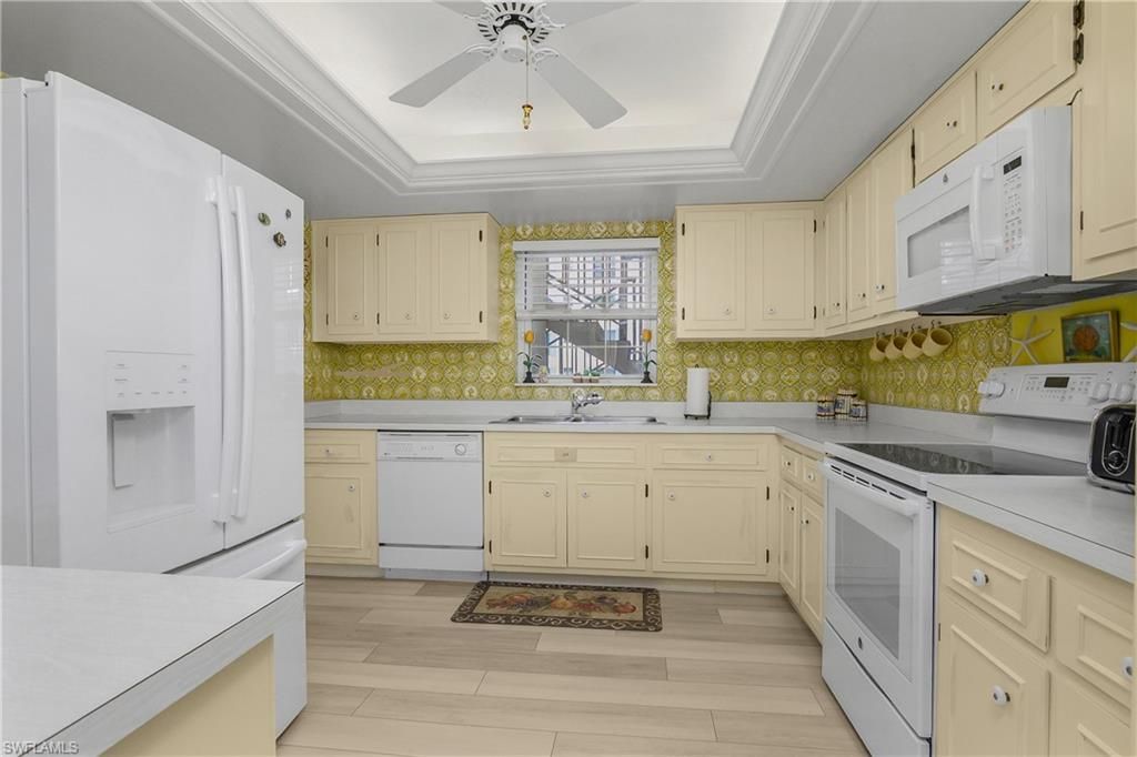 2701 Gulf Shore Blvd N, Unit 5, Naples, Fl 34103 Photo