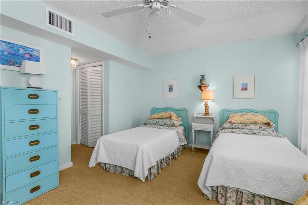 2701 Gulf Shore Blvd N, Unit 5, Naples, Fl 34103 Photo