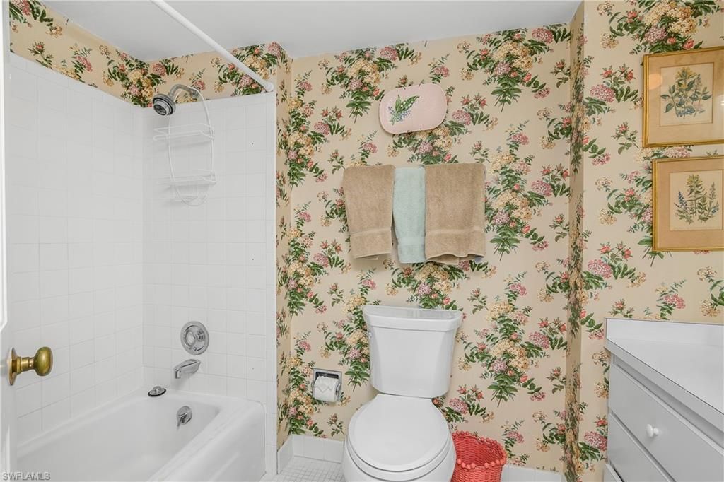 2701 Gulf Shore Blvd N, Unit 5, Naples, Fl 34103 Photo